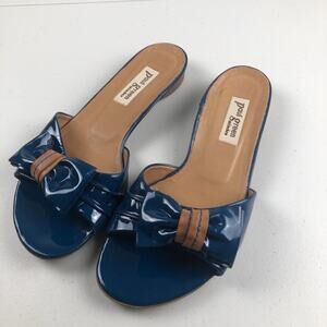 Paul Green slip On Bow mules 5.5